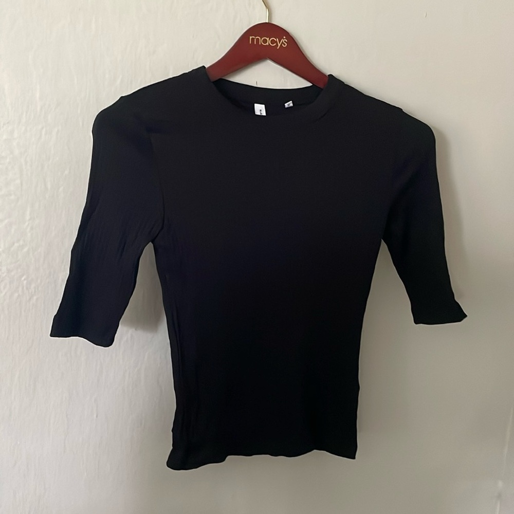 Kotn Black Top